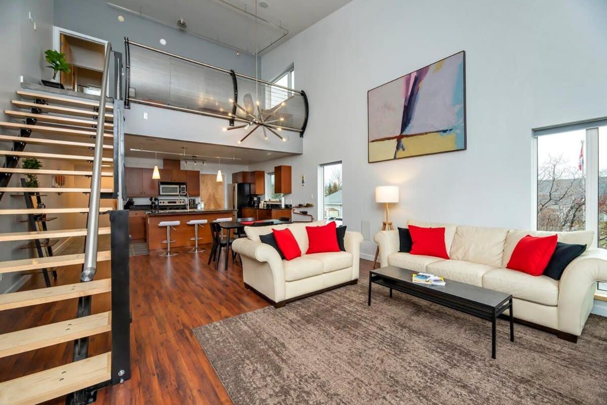 Вилла Nn - The Flame - Downtown 1-Bed 2-Bath Уайтхорс Экстерьер фото